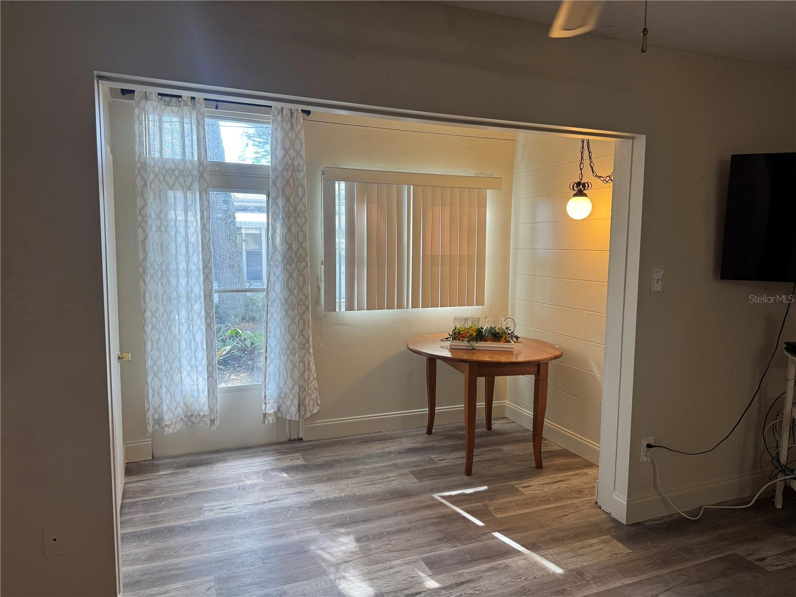 Image 5 of 25 For 6029 Arlene Way 6029