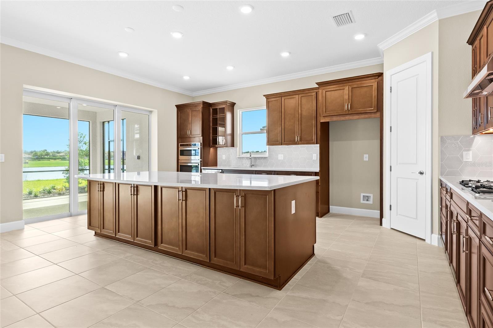 Image 19 of 89 For 10459 Eclipse Street