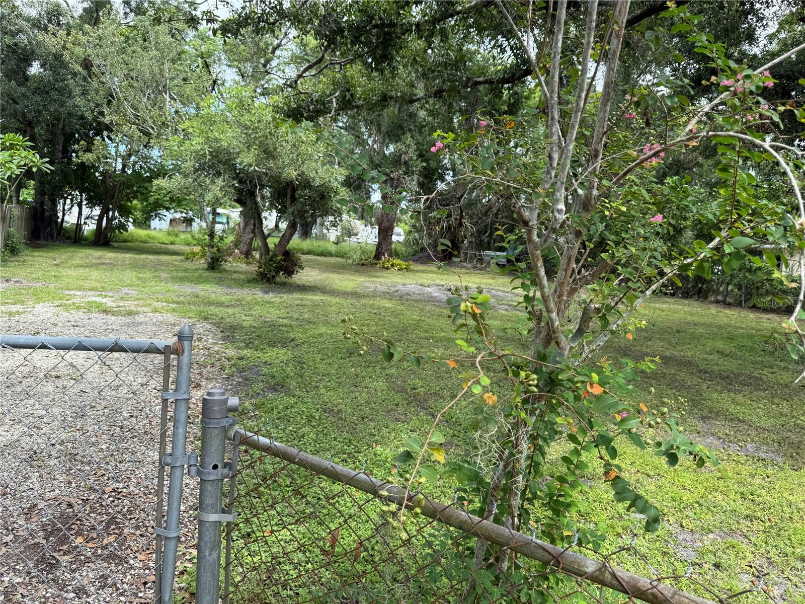 Image 3 of 6 For 808 46th Street Court E
