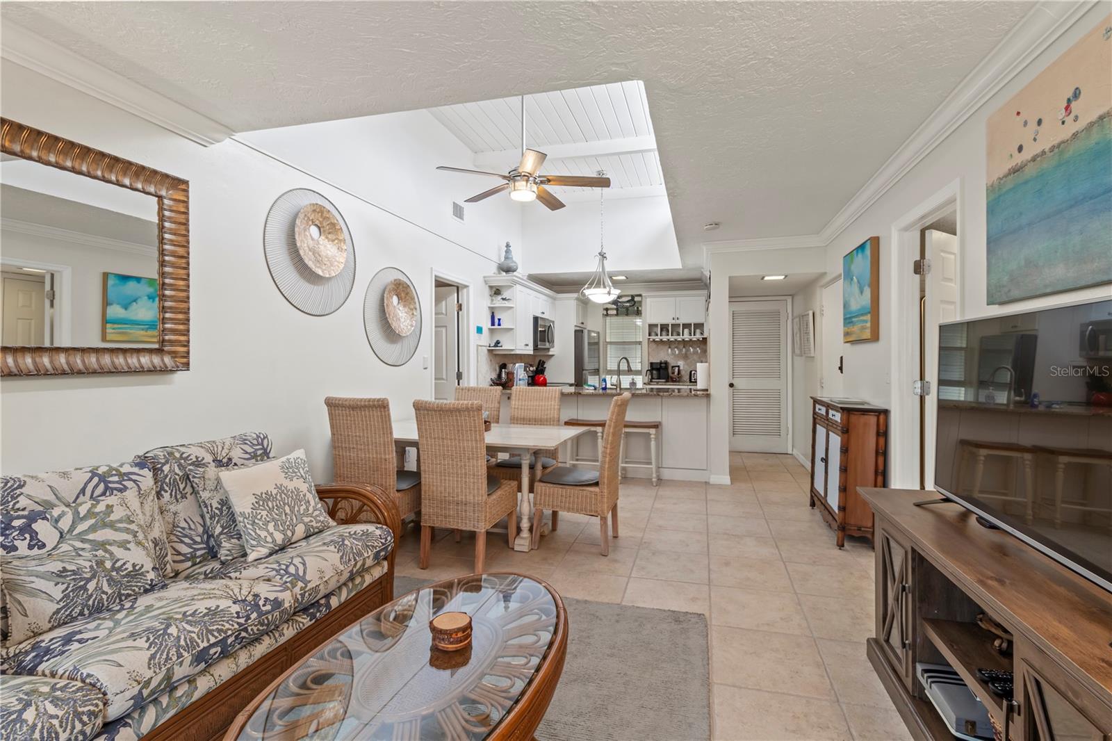 Image 16 of 51 For 5310 Gulf Of Mexico Drive 16