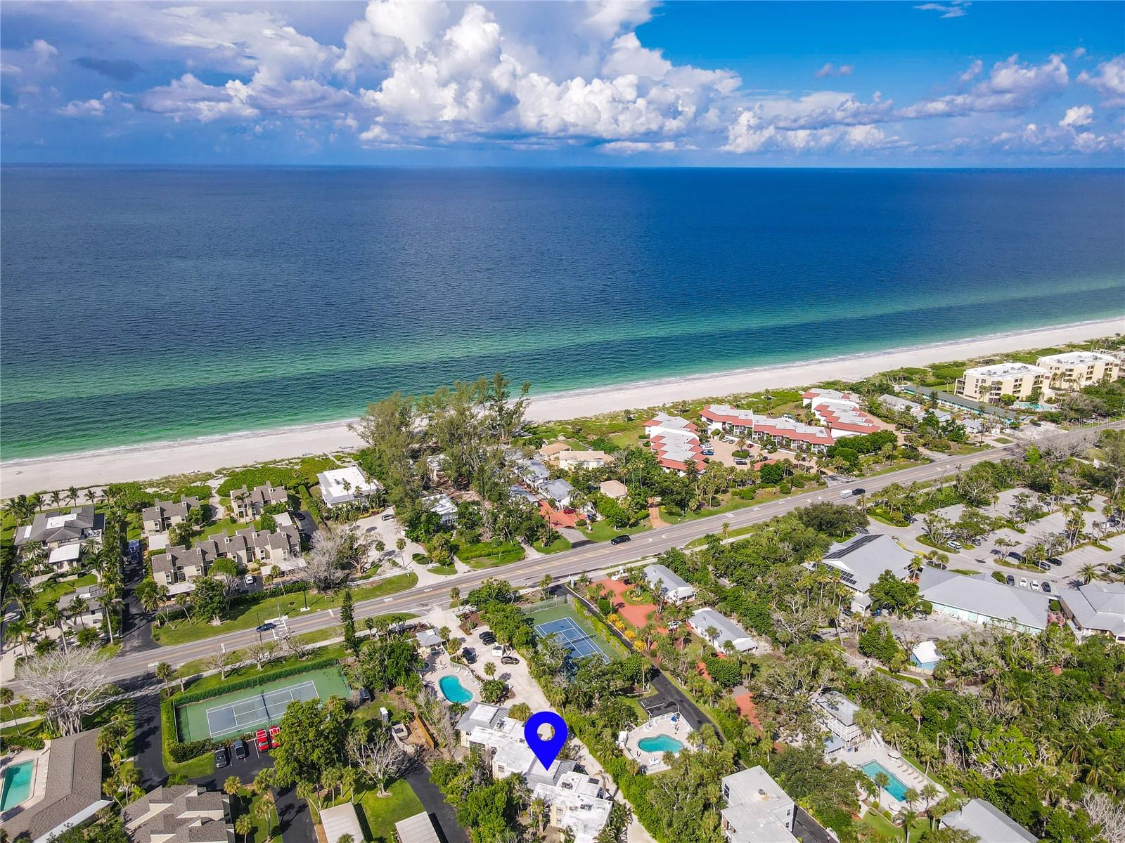 Image 30 of 51 For 5310 Gulf Of Mexico Drive 16