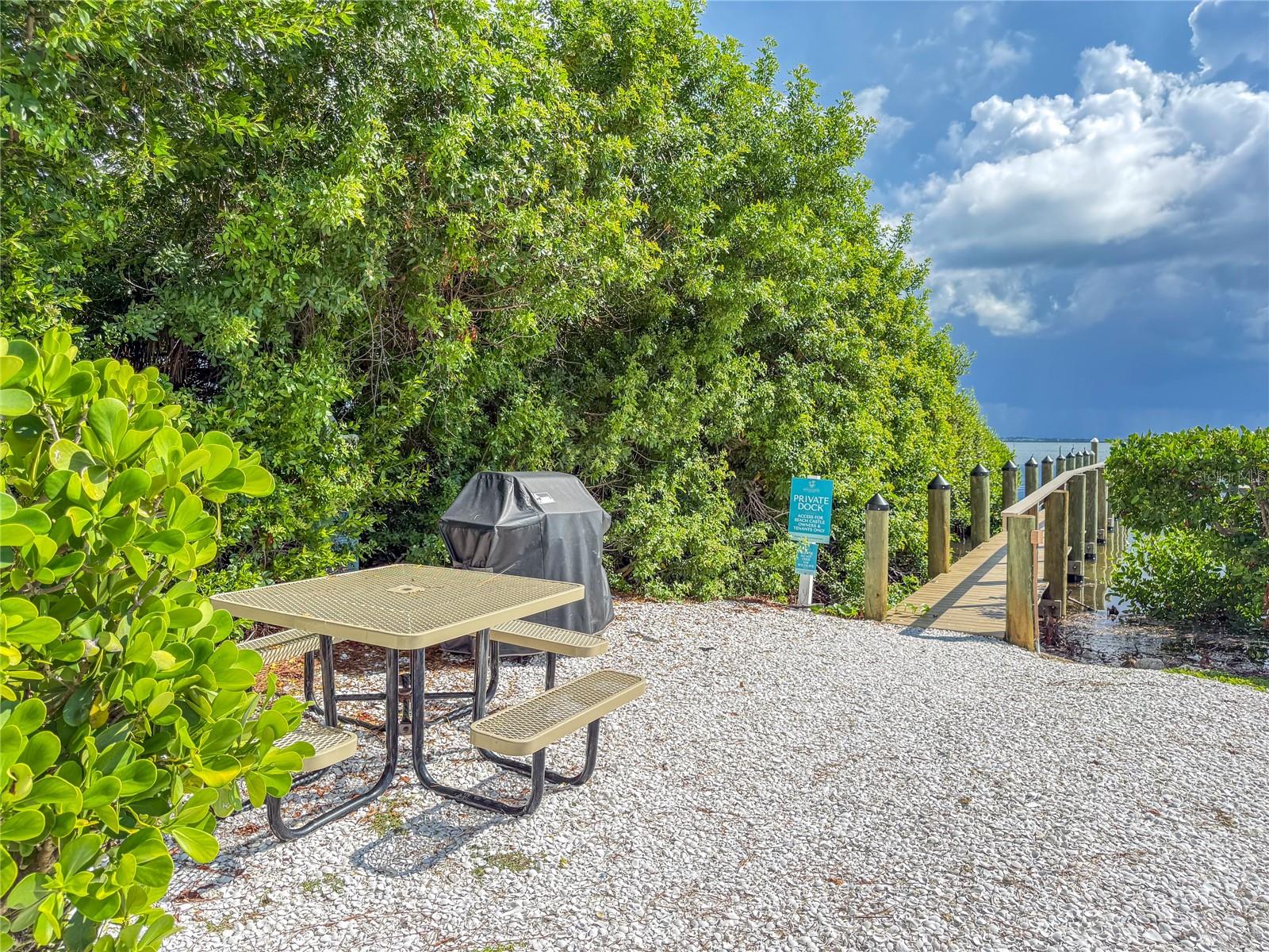 Image 41 of 51 For 5310 Gulf Of Mexico Drive 16