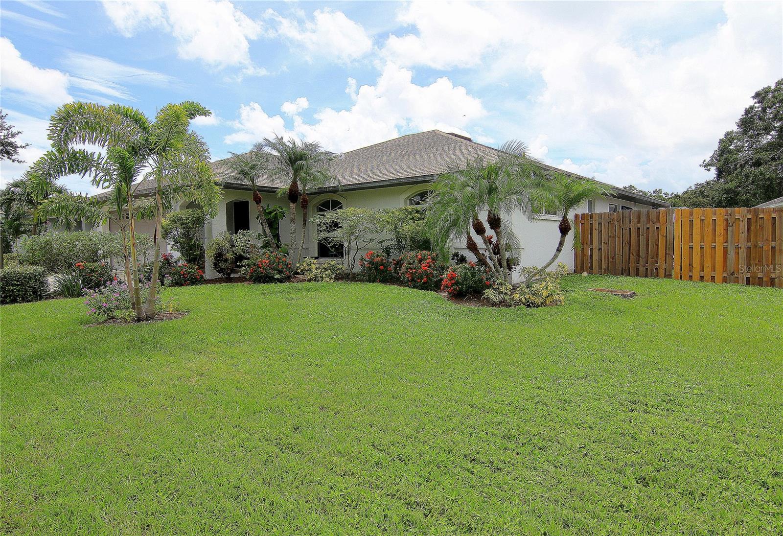Image 4 of 34 For 7514 43rd Court
