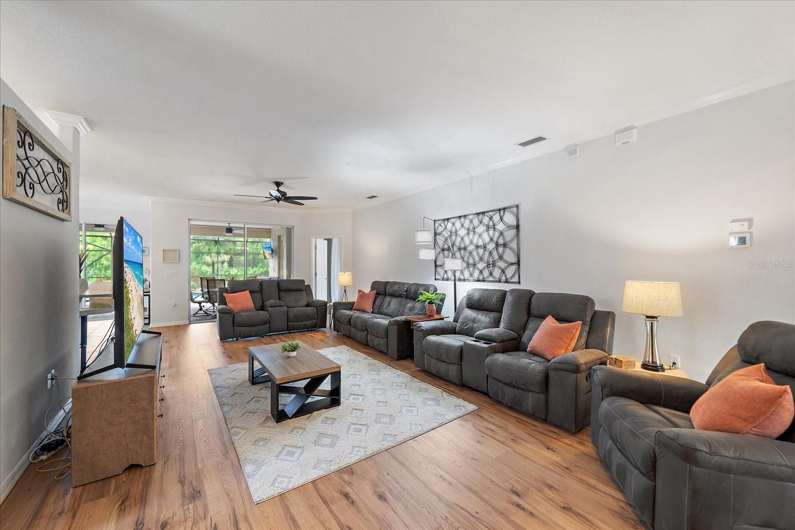 Image 25 of 46 For 131 River Enclave Court