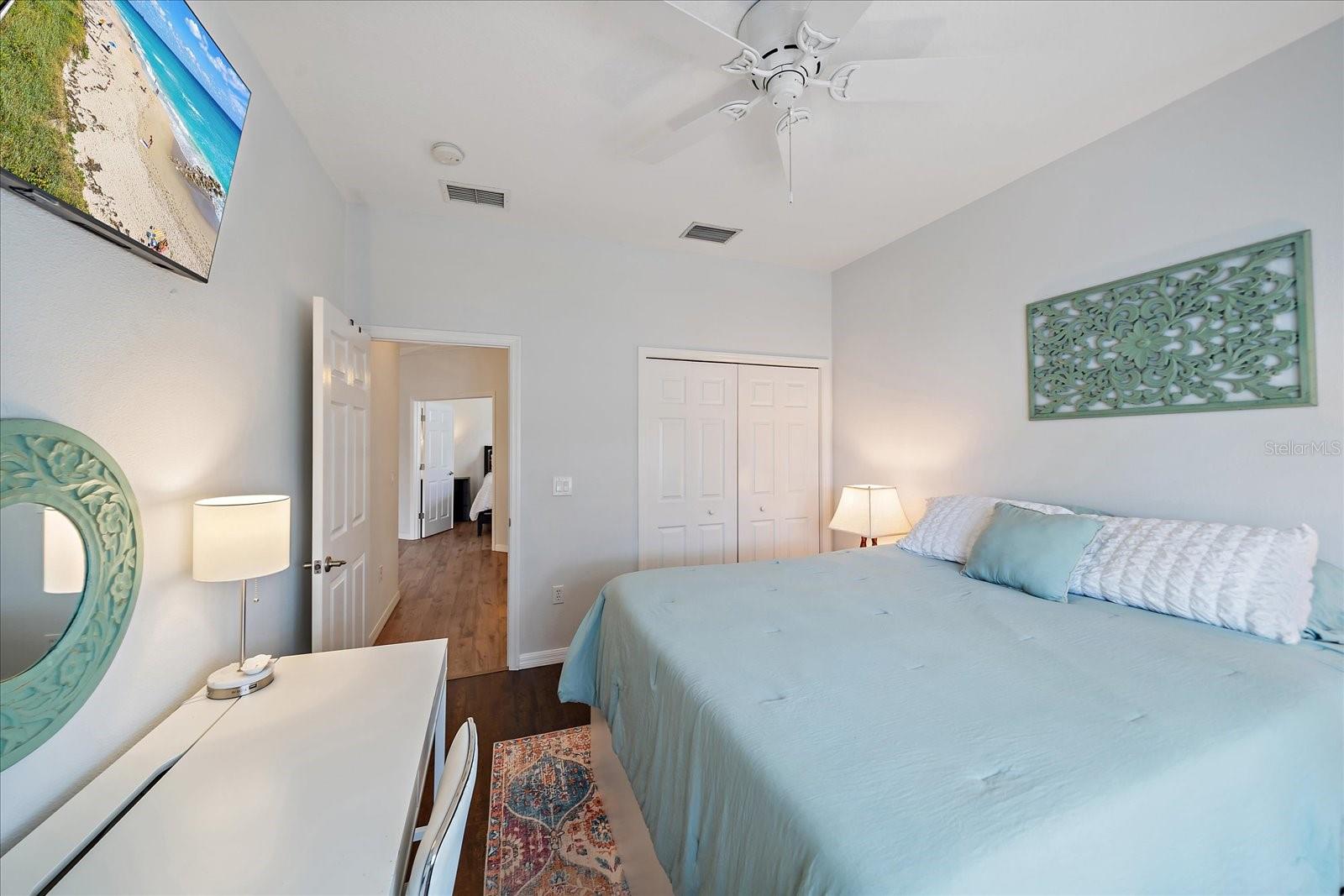 Image 29 of 46 For 131 River Enclave Court