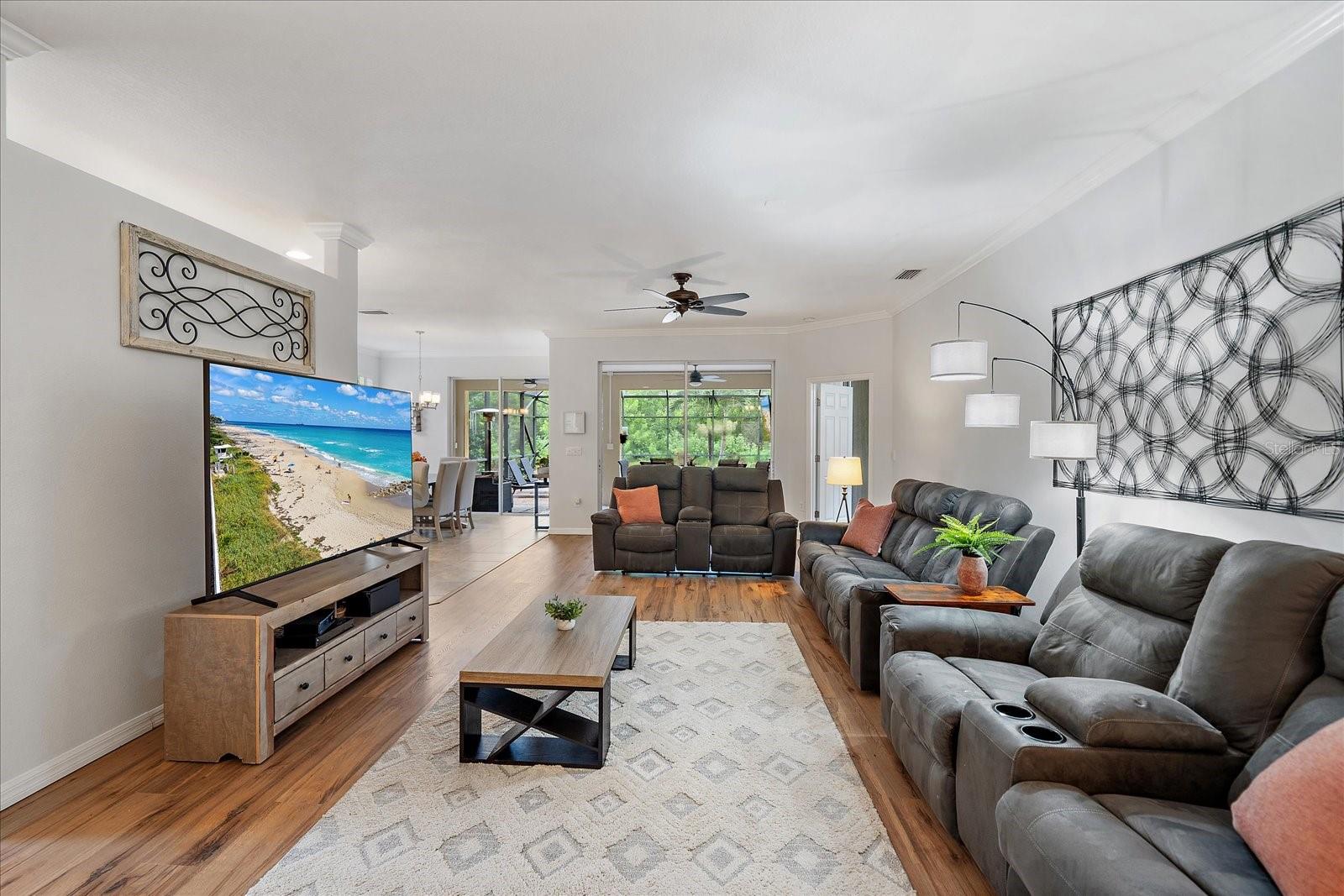 Image 4 of 46 For 131 River Enclave Court