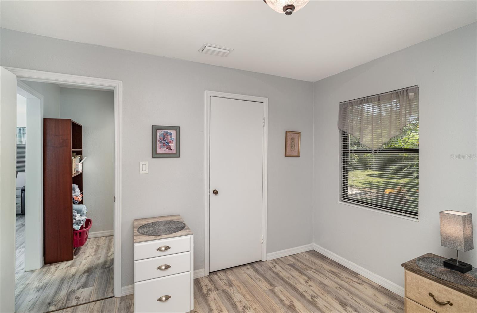 Image 11 of 19 For 1144 36th Street W