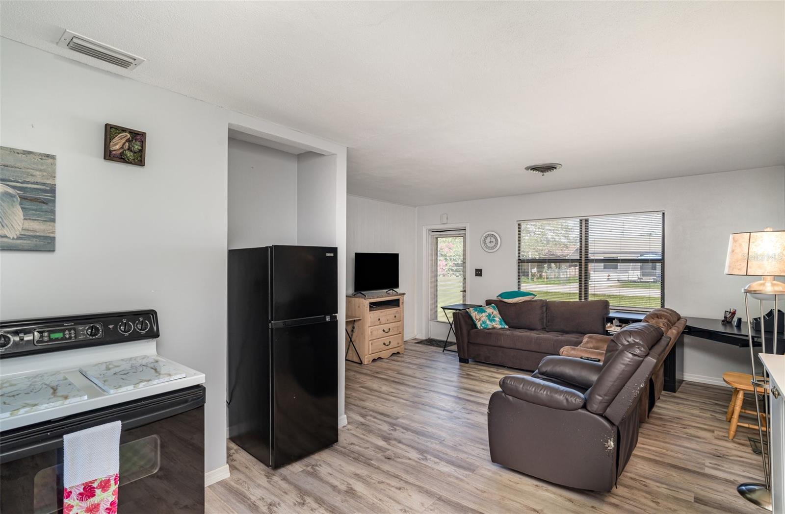 Image 5 of 19 For 1144 36th Street W