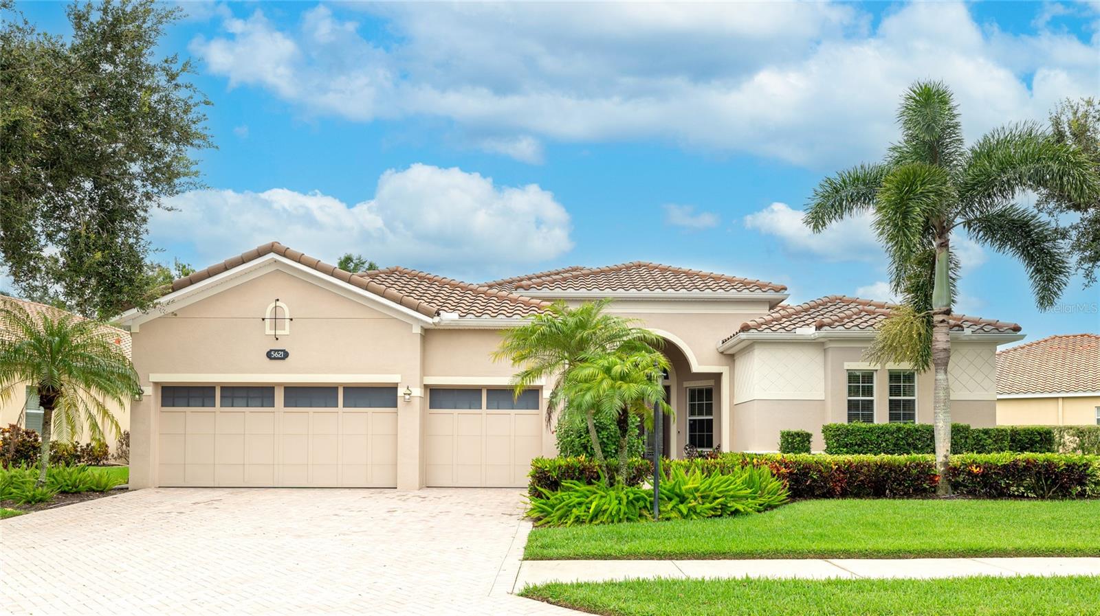 Details for 5621 Rock Dove Drive, SARASOTA, FL 34241