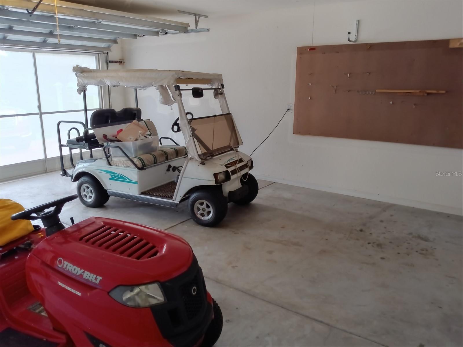 Image 21 of 28 For 11536 140th Loop