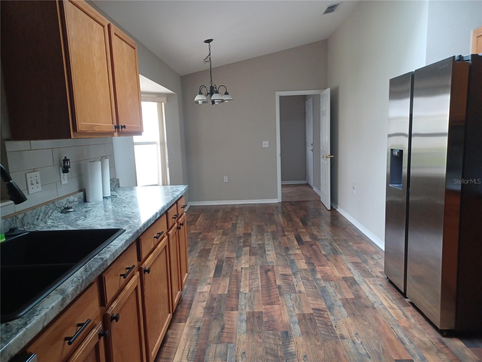 Image 8 of 28 For 11536 140th Loop