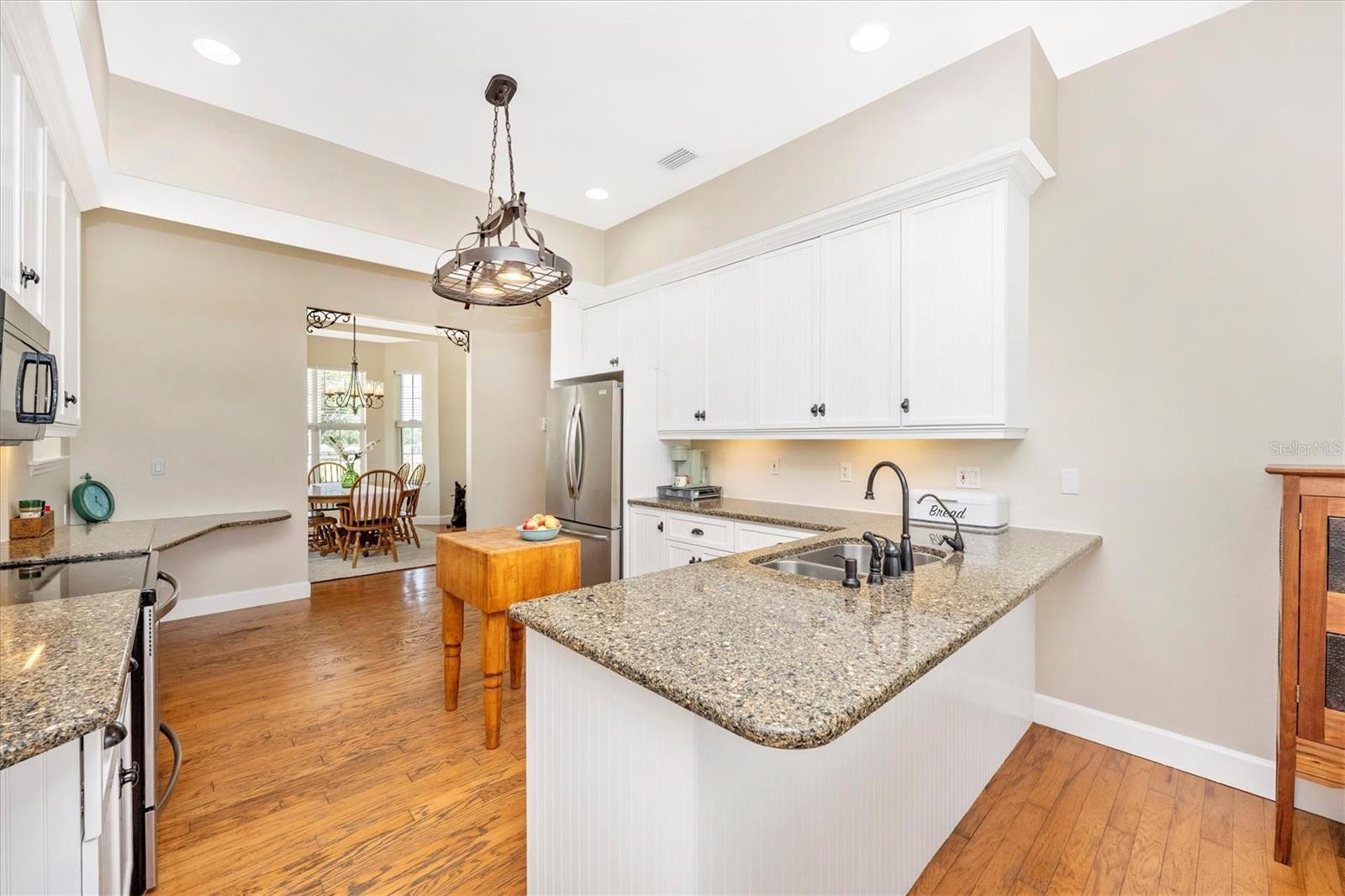 Image 21 of 82 For 1901 Joshua Drive