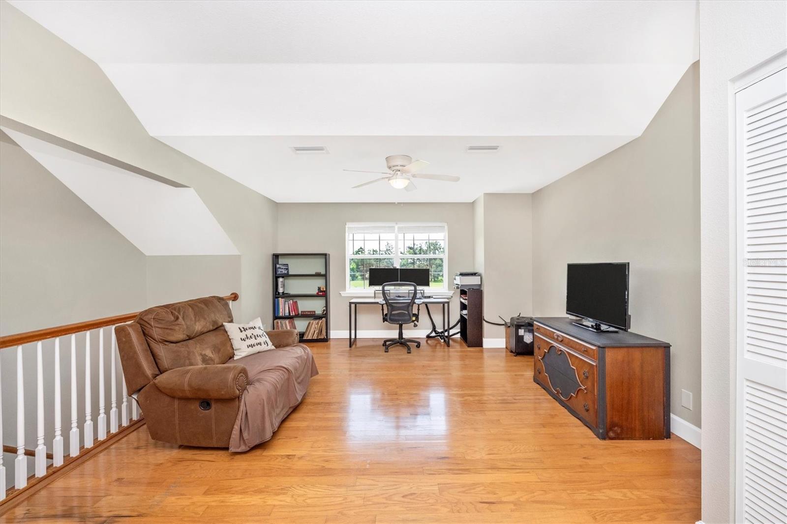 Image 41 of 82 For 1901 Joshua Drive