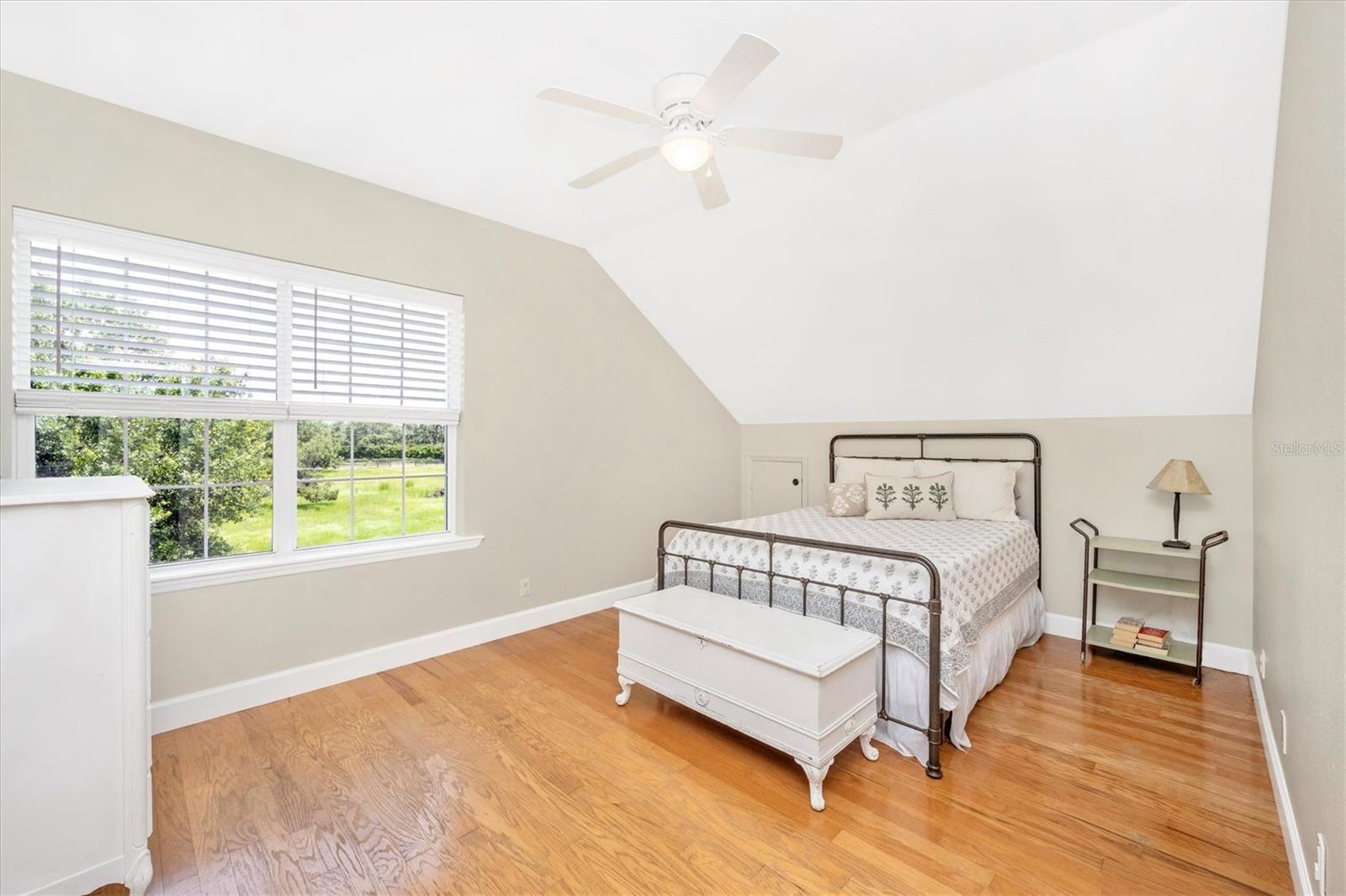 Image 43 of 82 For 1901 Joshua Drive