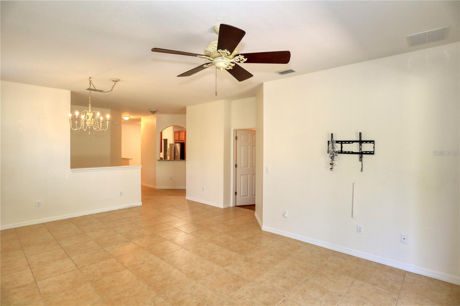 Image 4 of 20 For 13458 Abercrombie Drive
