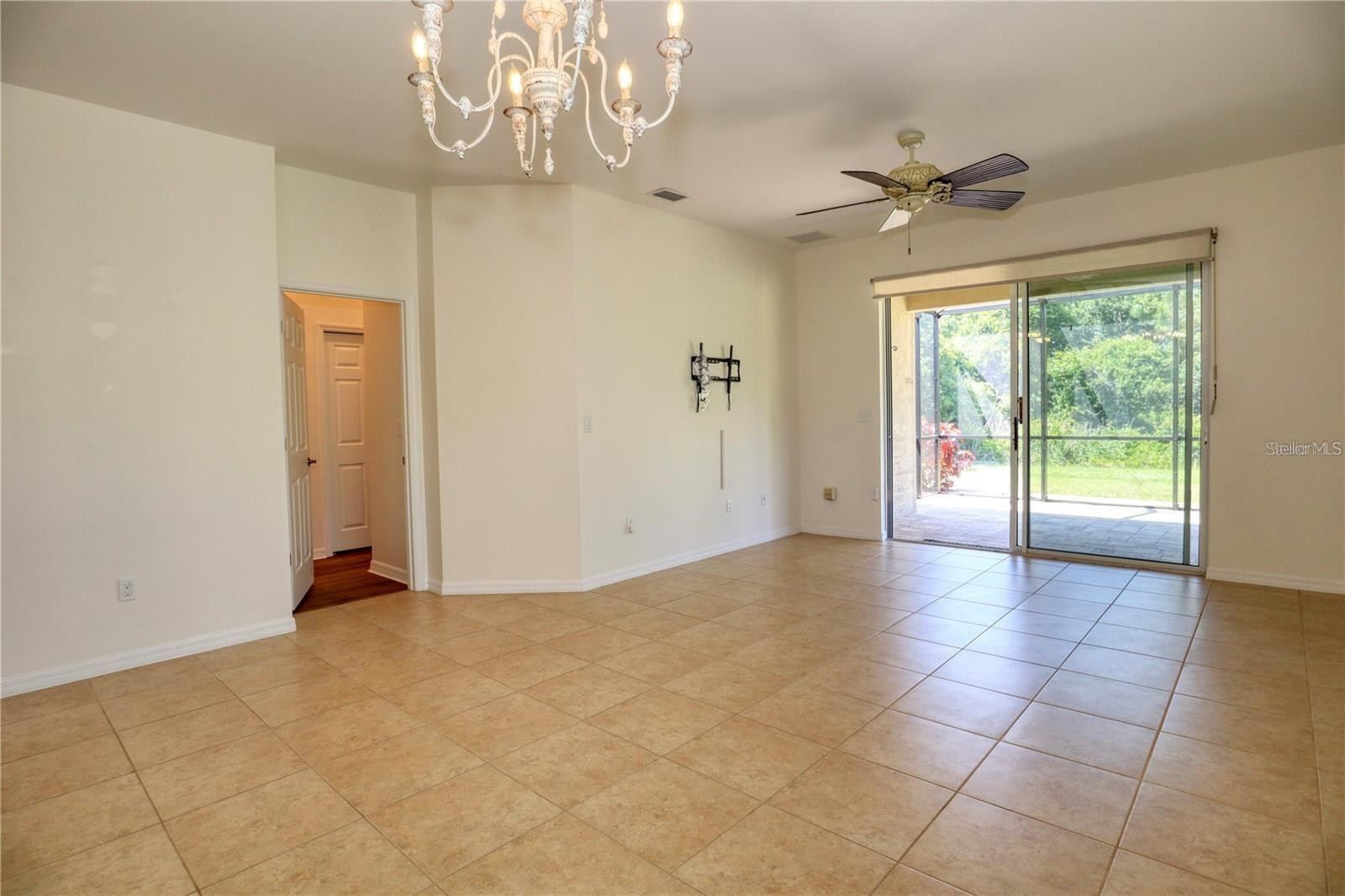 Image 5 of 20 For 13458 Abercrombie Drive