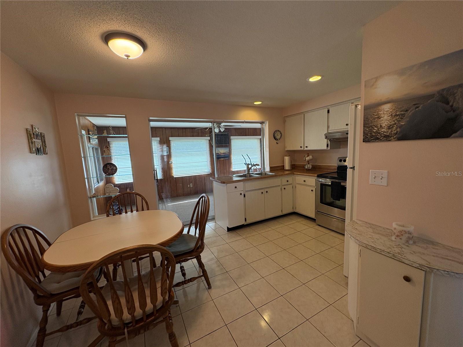 Image 6 of 17 For 4651 Hunter Ridge Drive