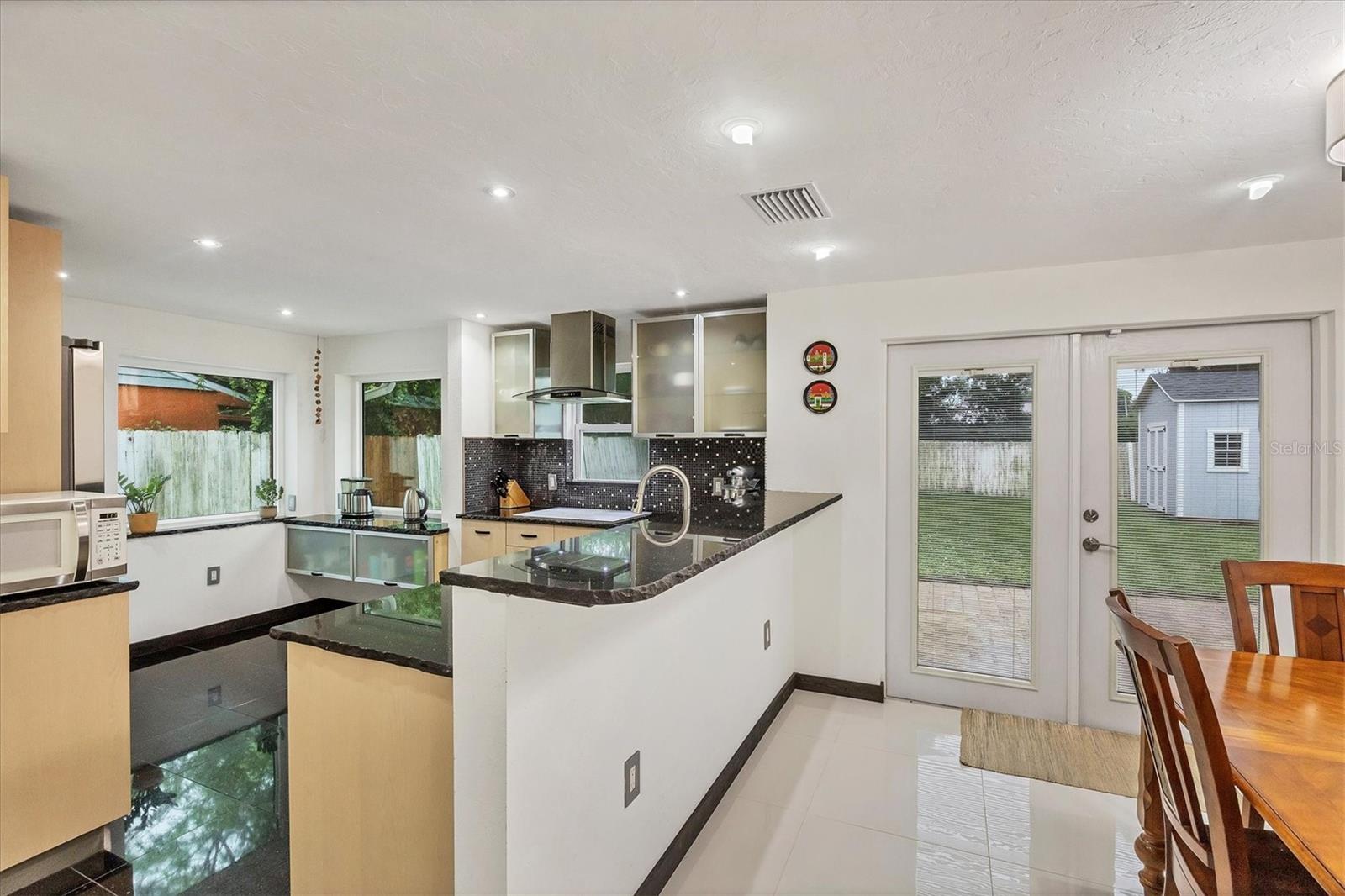 Image 10 of 53 For 4704 Selma Street
