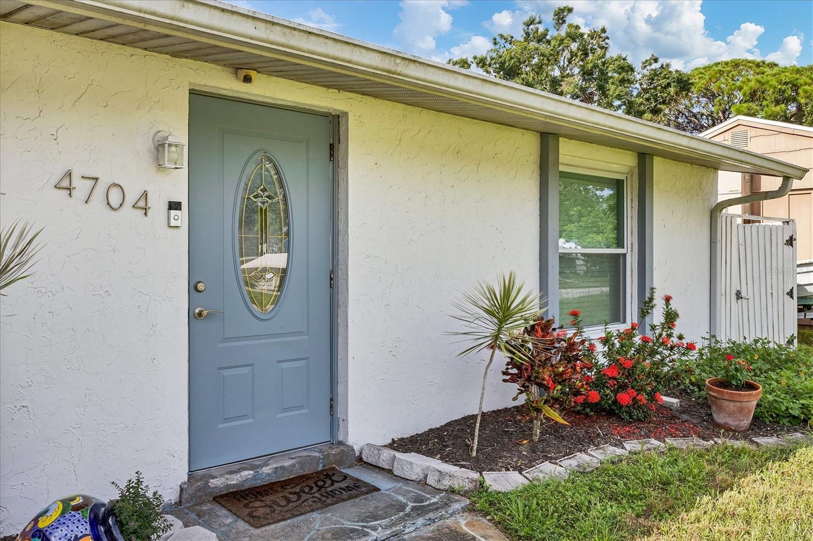 Image 4 of 53 For 4704 Selma Street