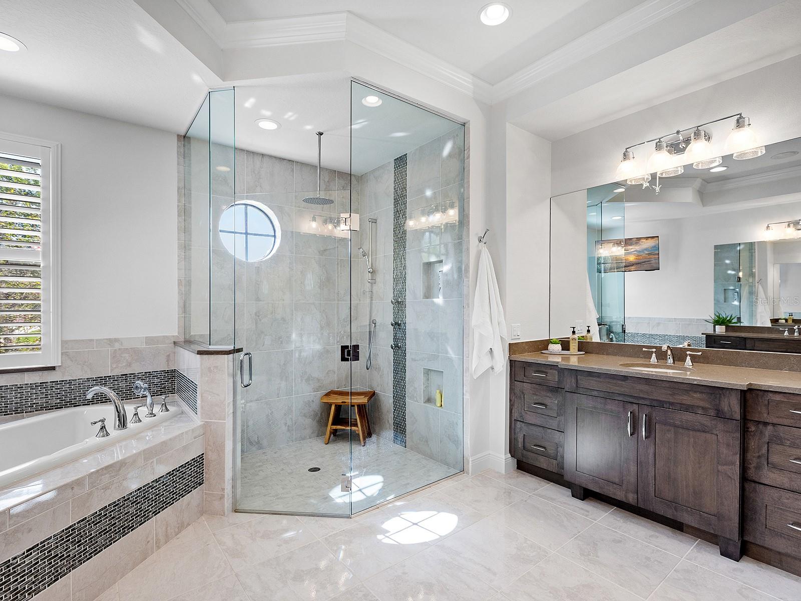 Image 34 of 96 For 7454 Seacroft Cove