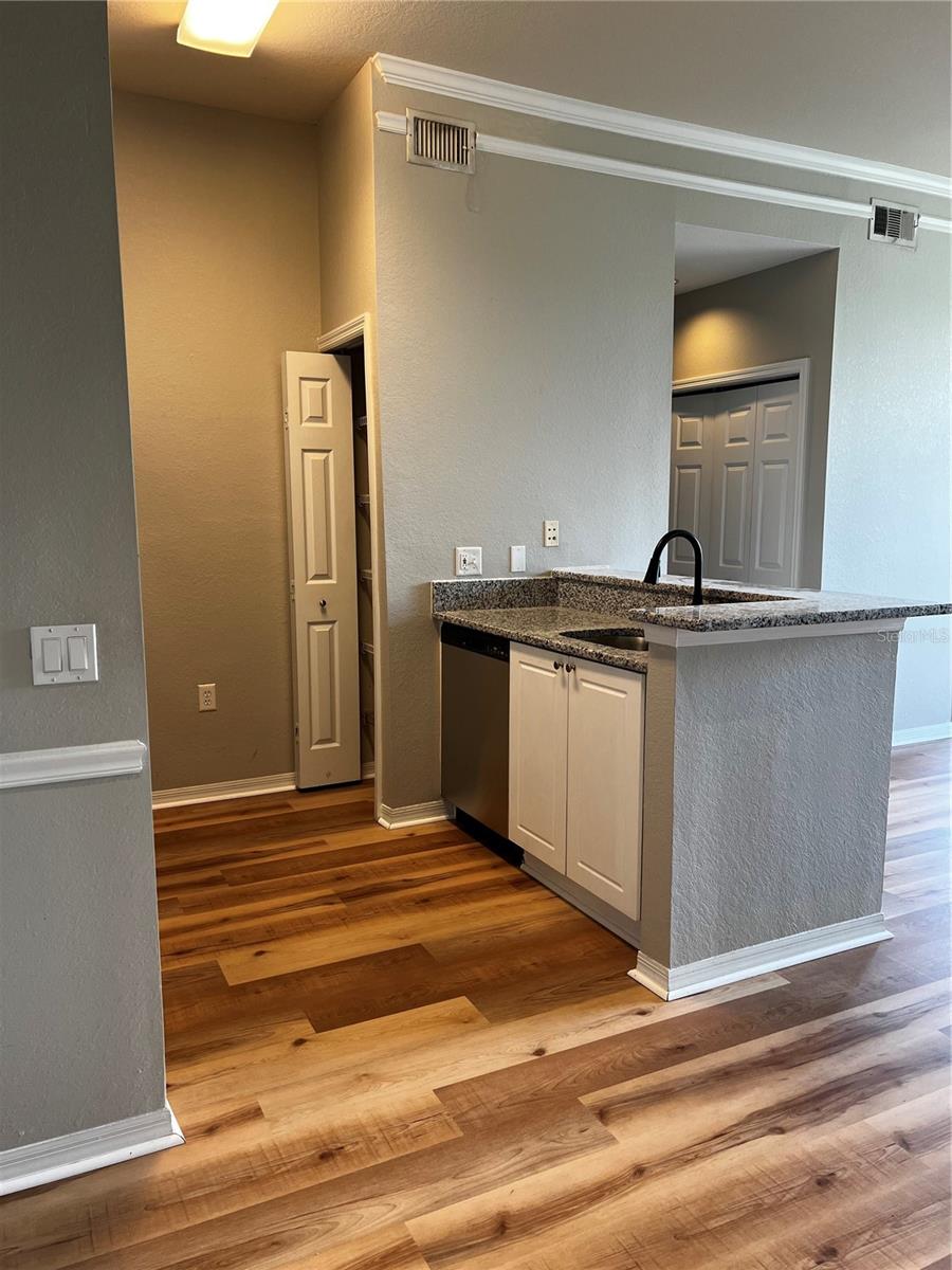 Image 13 of 41 For 5146 Northridge Road 310