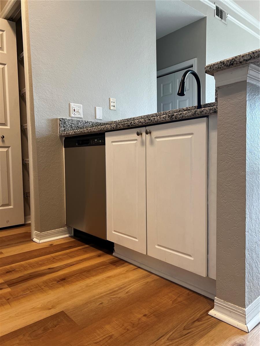 Image 7 of 41 For 5146 Northridge Road 310