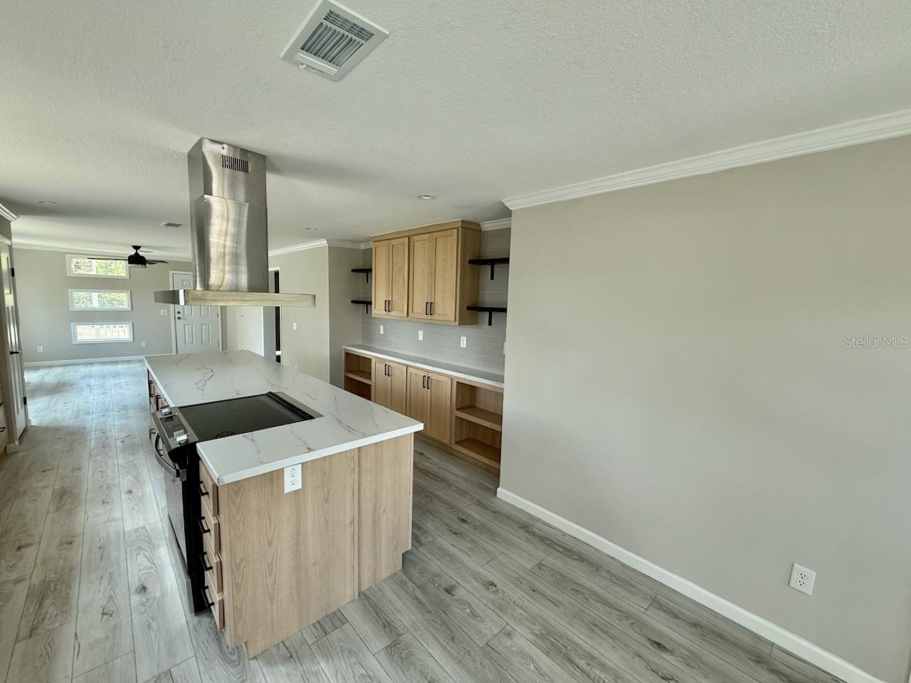 Image 14 of 49 For 7347 Acorn Boulevard