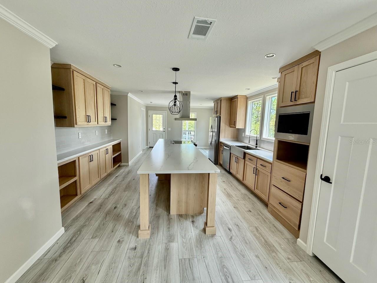 Image 17 of 49 For 7347 Acorn Boulevard