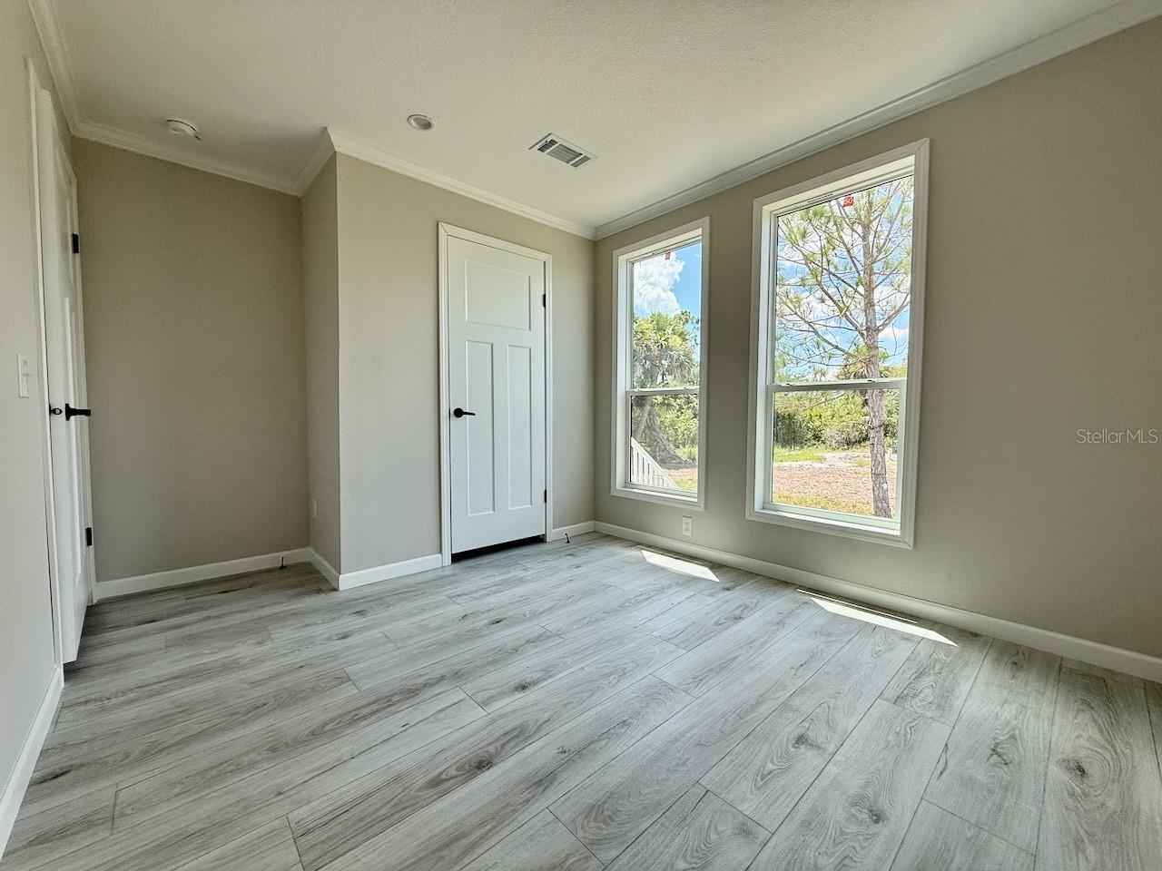 Image 30 of 49 For 7347 Acorn Boulevard