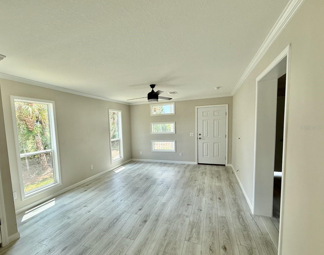 Image 35 of 49 For 7347 Acorn Boulevard