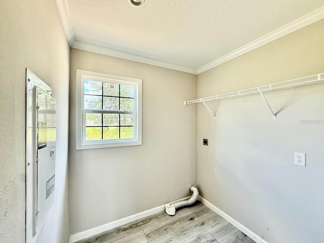 Image 36 of 49 For 7347 Acorn Boulevard