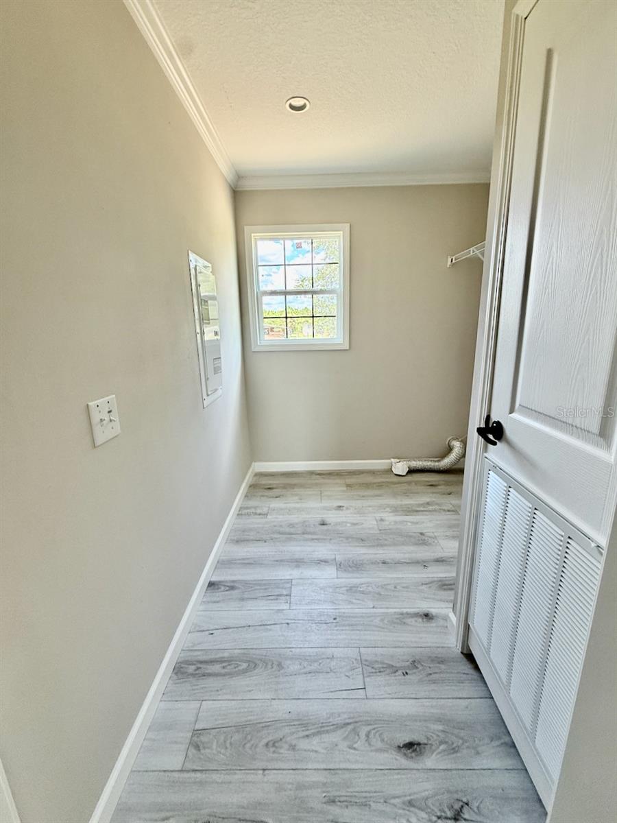 Image 38 of 49 For 7347 Acorn Boulevard