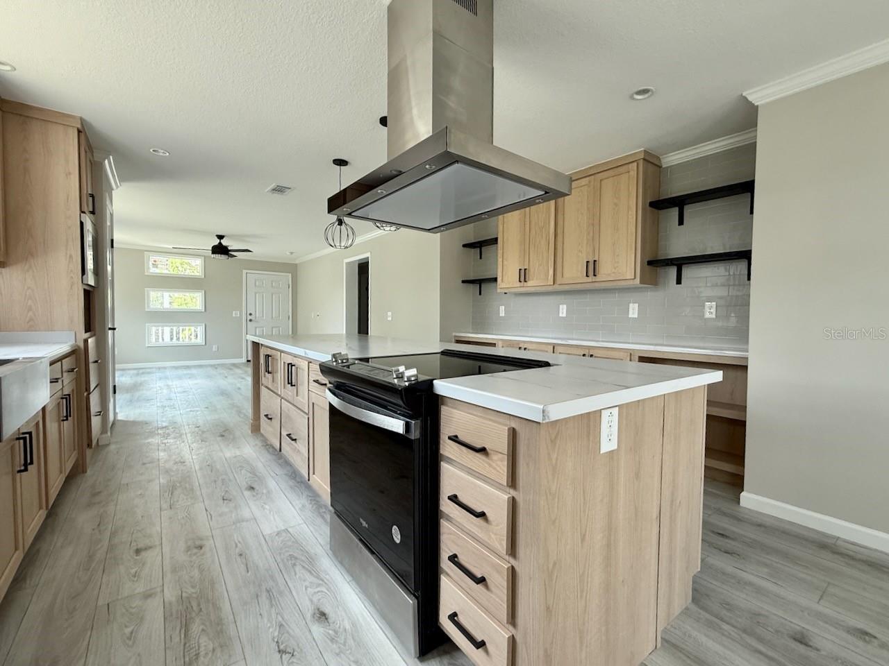 Image 4 of 49 For 7347 Acorn Boulevard