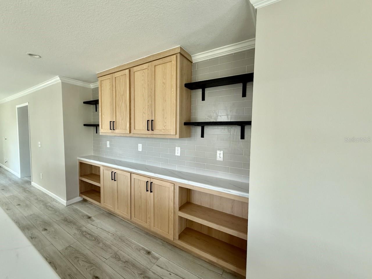 Image 6 of 49 For 7347 Acorn Boulevard