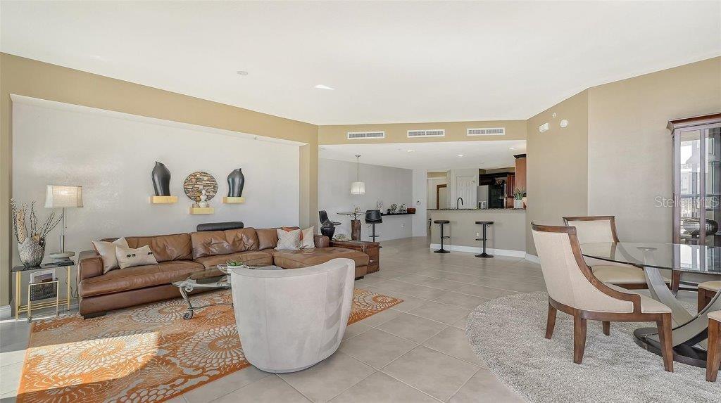 Image 5 of 28 For 1771 Ringling Boulevard 604