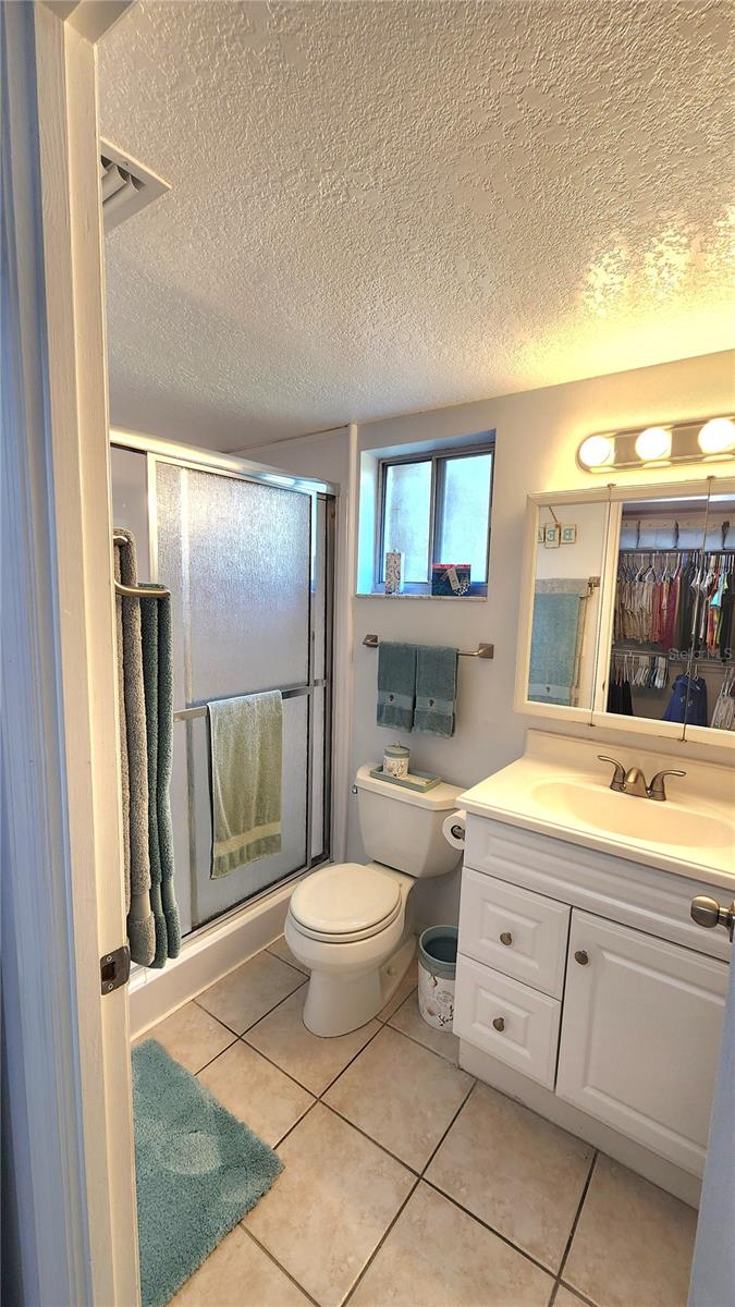 Image 25 of 32 For 3576 Lake Bayshore Drive K209