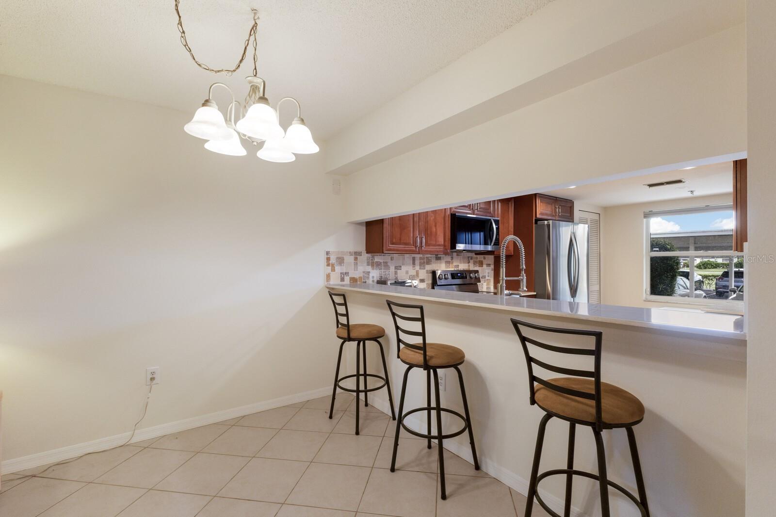 Image 11 of 47 For 7201 29th Avenue Dr W  102