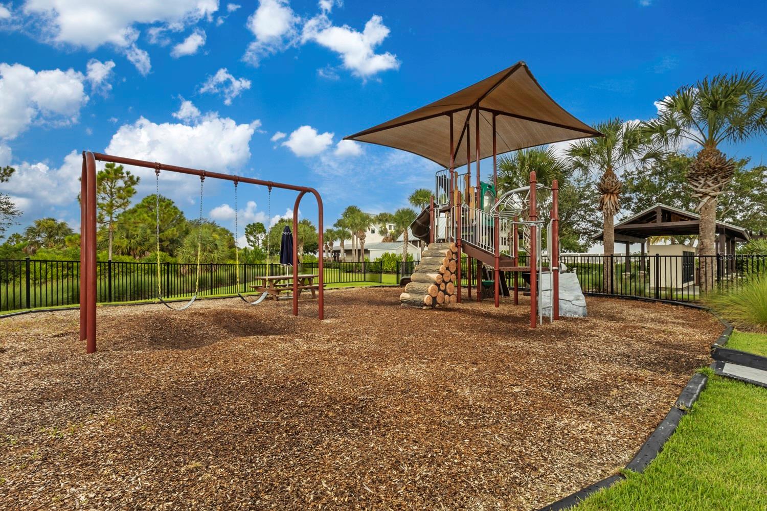 Image 34 of 40 For 17596 Corkwood Bend Trail