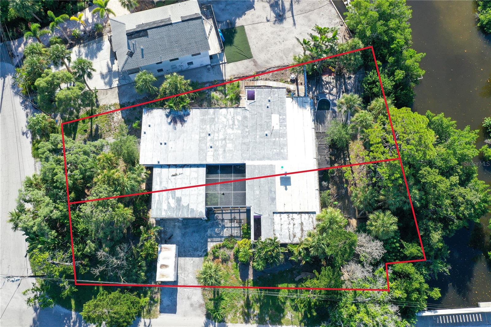 Details for 2 Island Circle, SARASOTA, FL 34242
