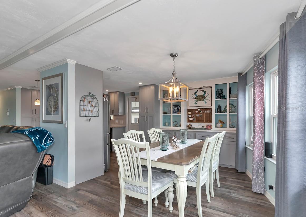 Image 17 of 74 For 75 King Arthur Drive