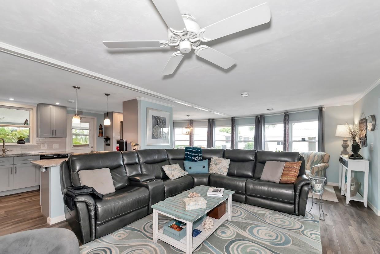 Image 20 of 74 For 75 King Arthur Drive