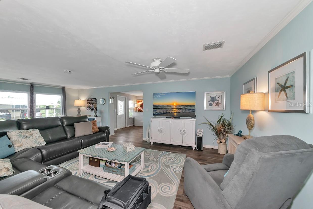 Image 21 of 74 For 75 King Arthur Drive