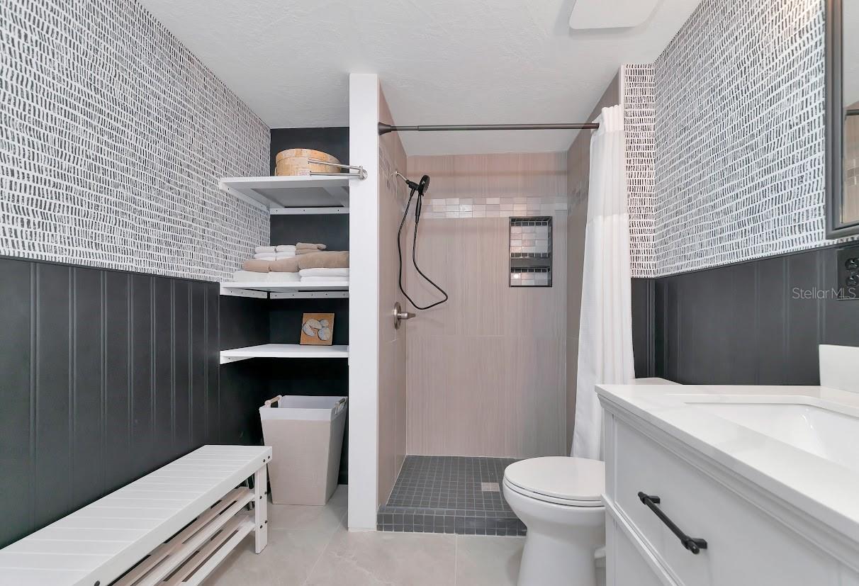 Image 22 of 74 For 75 King Arthur Drive