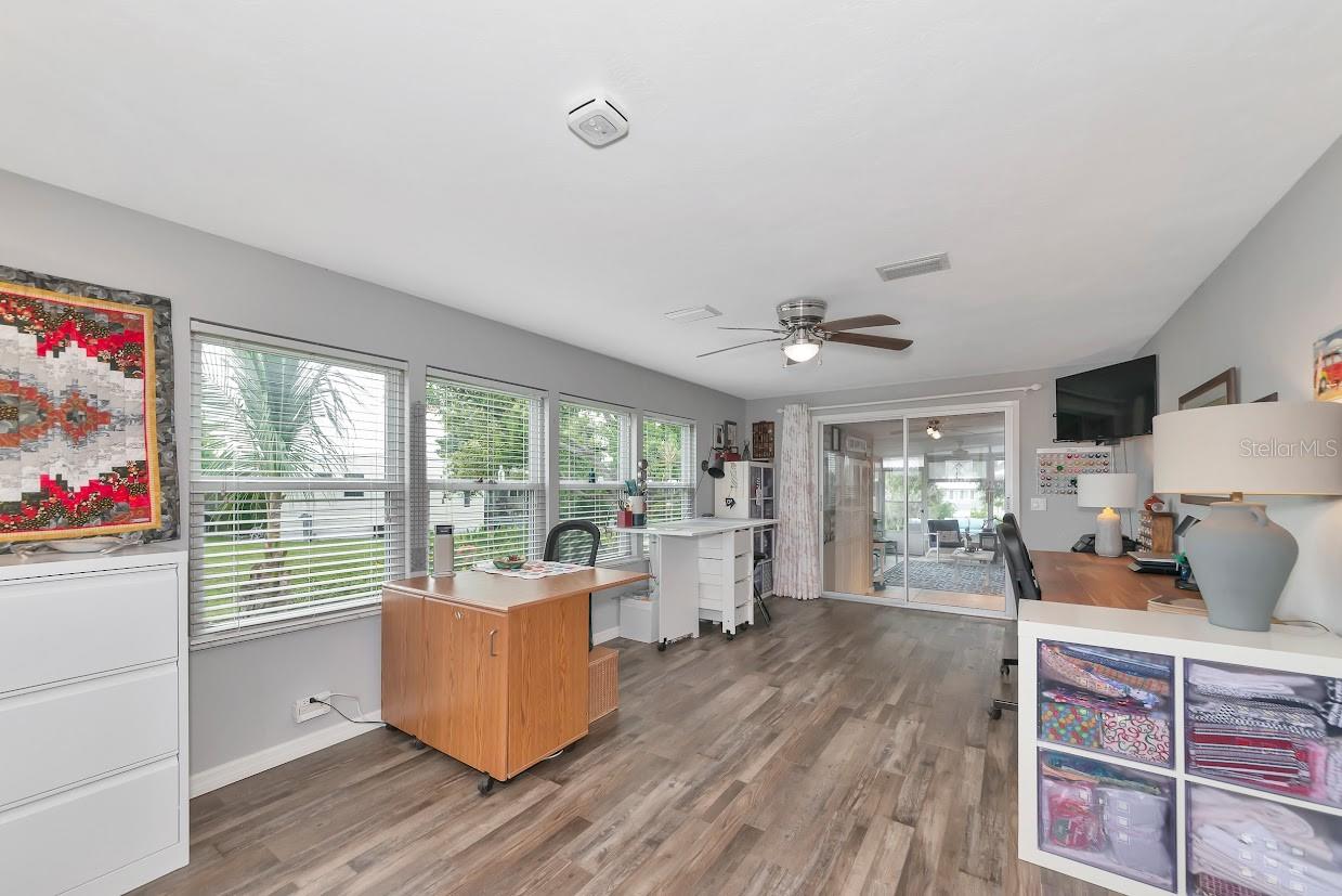 Image 29 of 74 For 75 King Arthur Drive