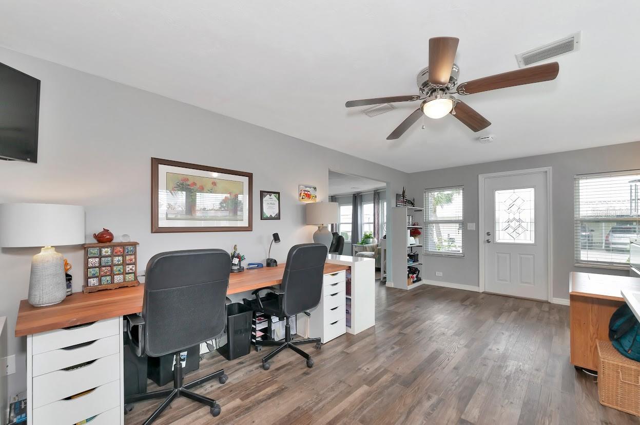 Image 30 of 74 For 75 King Arthur Drive