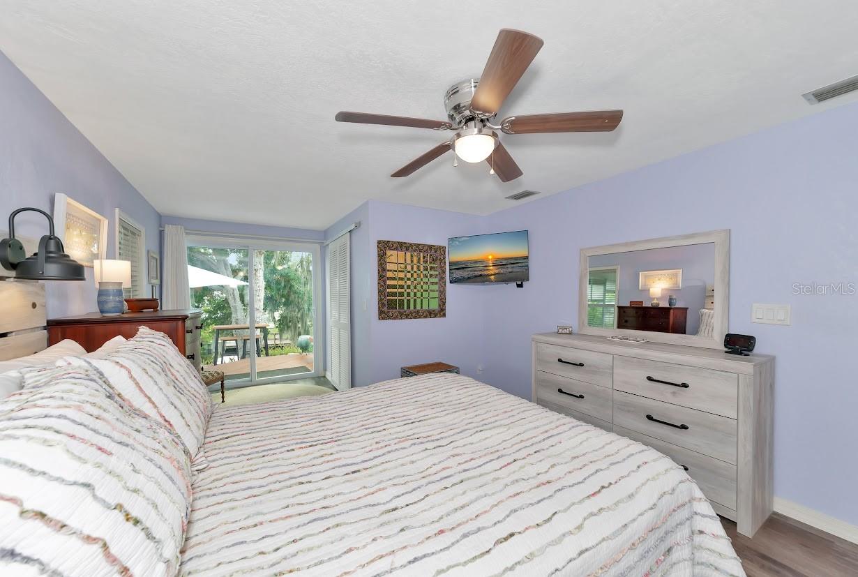 Image 37 of 74 For 75 King Arthur Drive