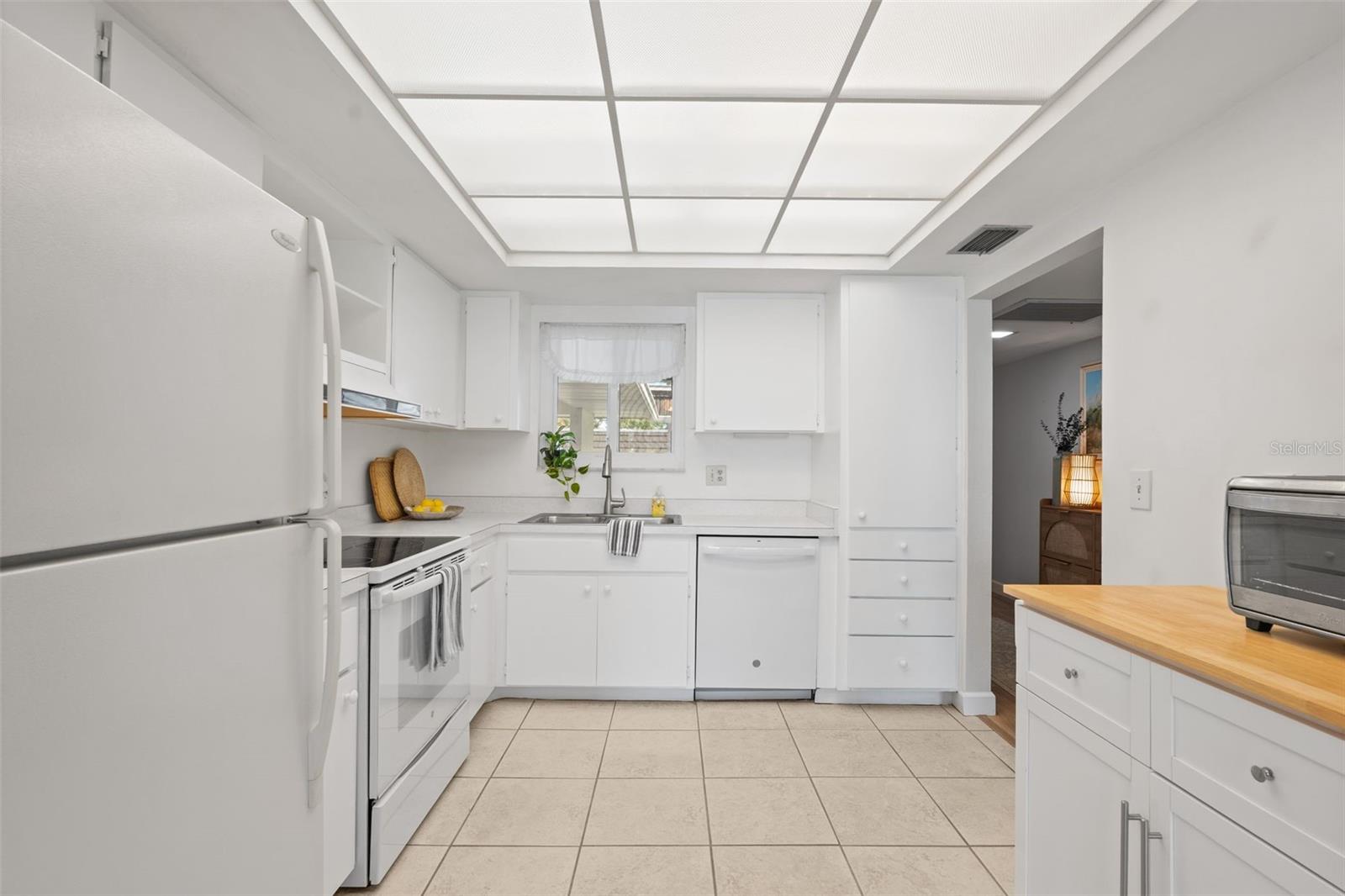 Image 13 of 42 For 3952 Ashwood Lane 37