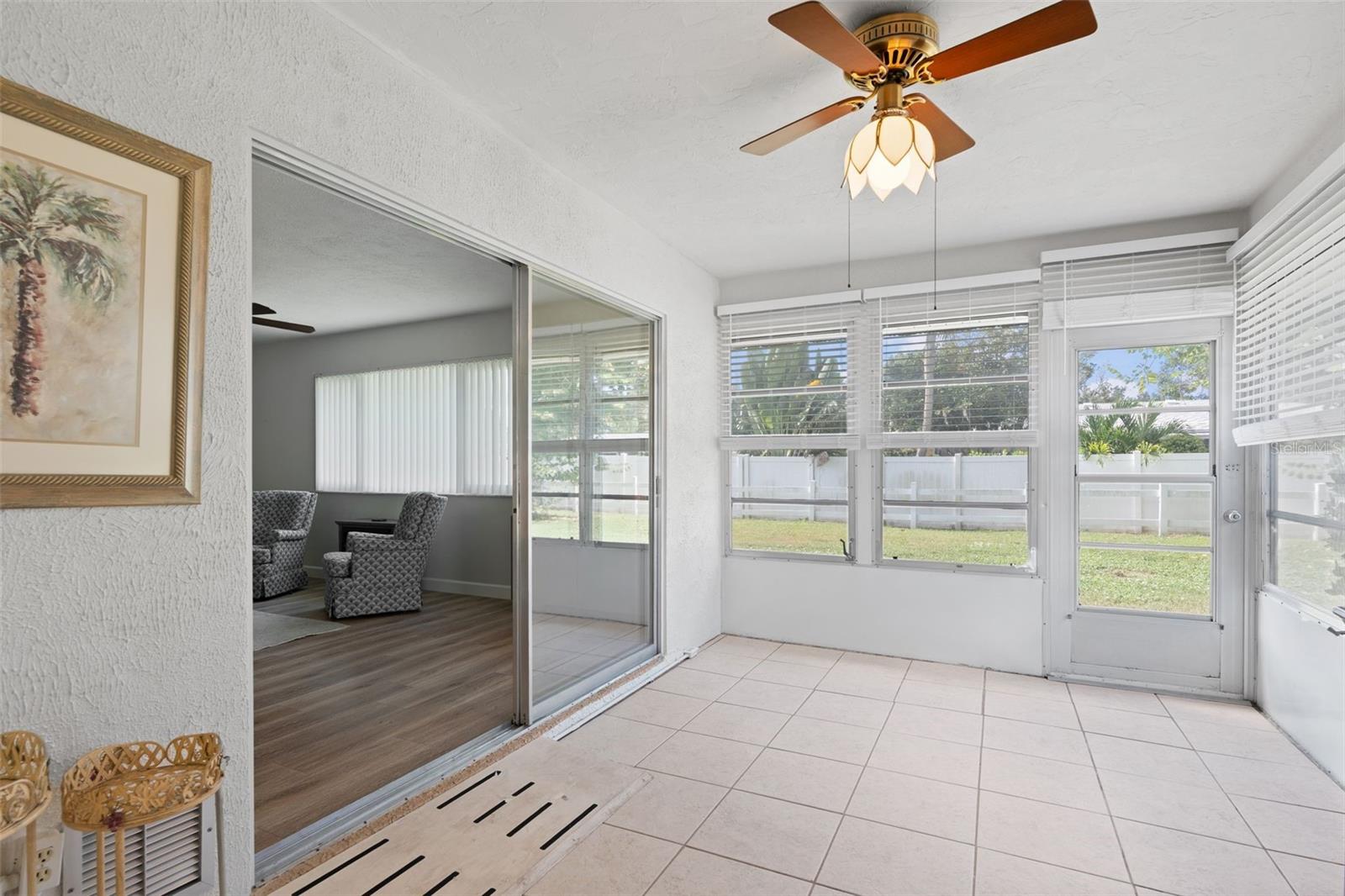 Image 14 of 42 For 3952 Ashwood Lane 37
