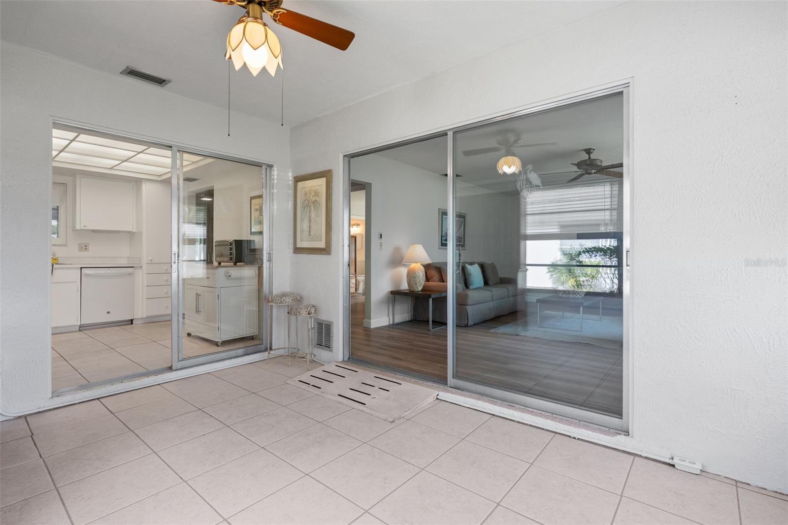 Image 15 of 42 For 3952 Ashwood Lane 37