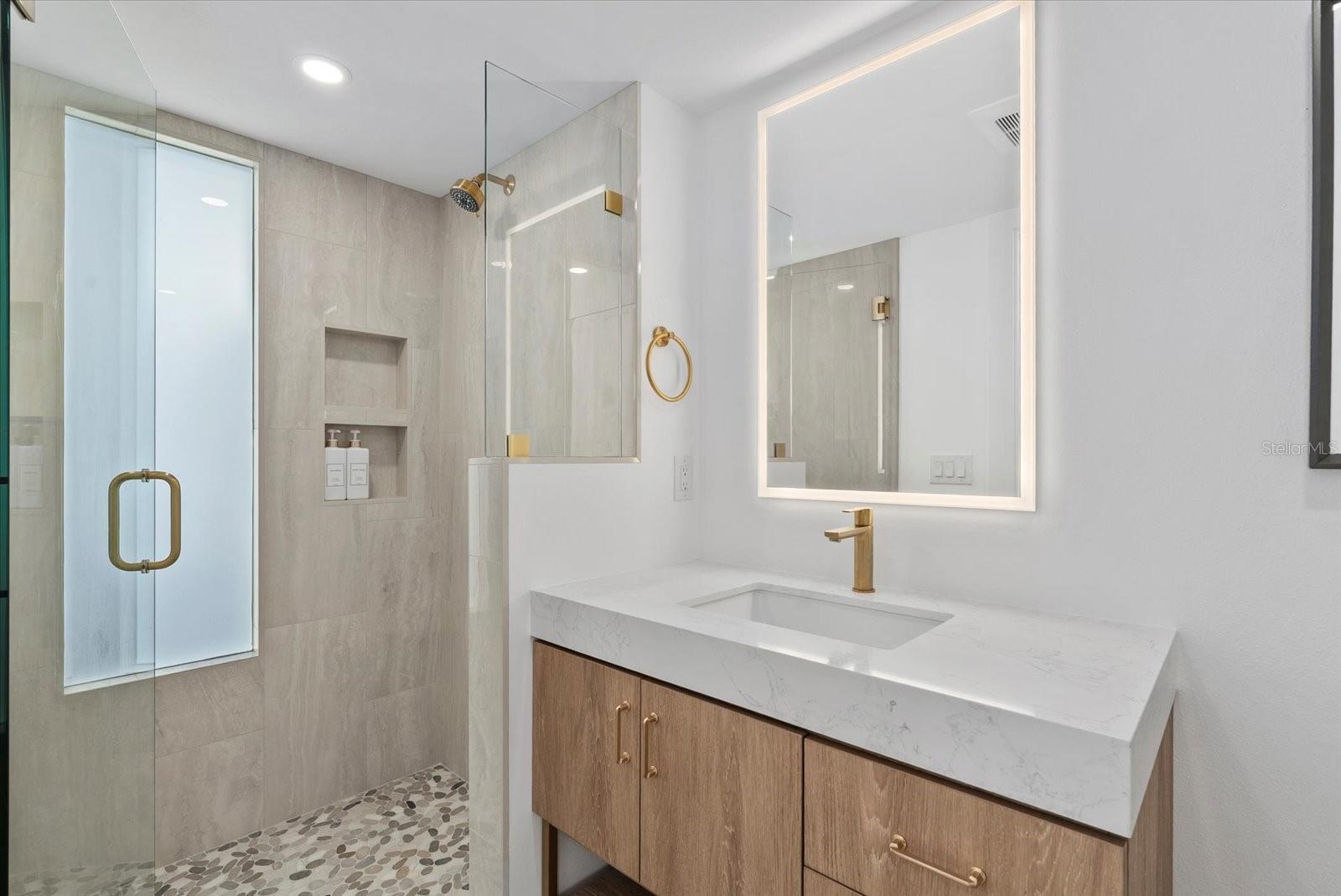 Image 13 of 55 For 4822 Ocean Boulevard 8c